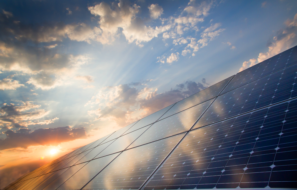 太陽光発電の低圧・高圧・特別高圧って何が違うの？わかりやすく解説